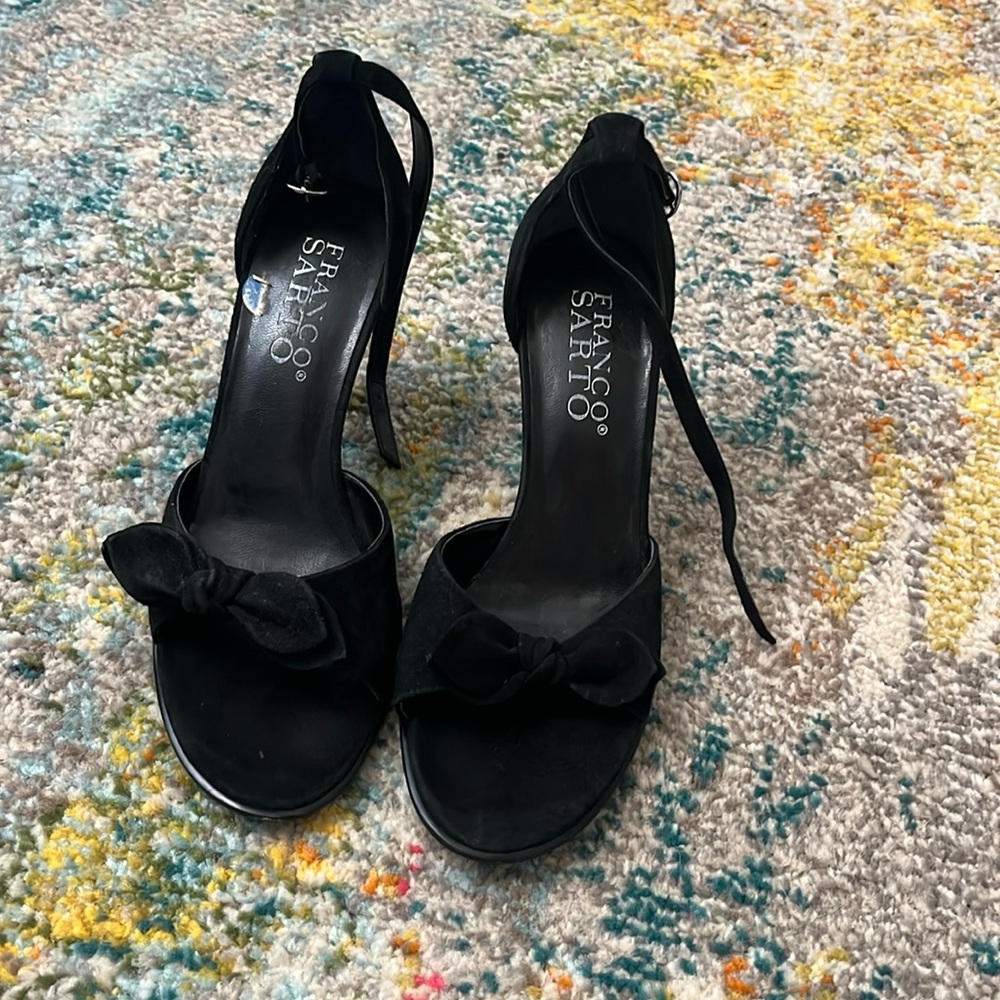 Black velvet bow heels